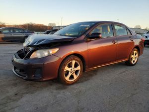 Toyota Corolla BASE 1.8L 4 2013