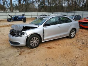 Volkswagen Jetta BASE 2.0L 4 2013