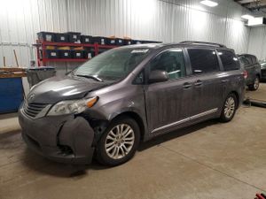 Toyota Sienna XLE 3.5L 6 2011