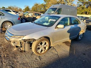 Ford Fusion SE 2.5L 4 2012