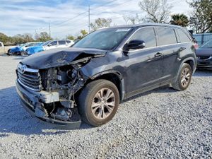 Toyota Highlander XLE 3.5L 6 2014