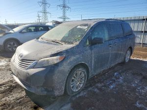 Toyota Sienna XLE 3.5L 6 2015
