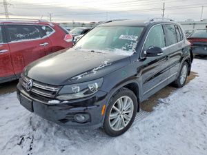 Volkswagen Tiguan S 2.0L 4 2013