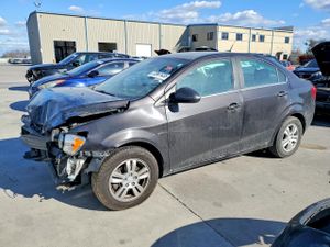 Chevrolet Aveo (Sonic) LT 1.8L 4 2013