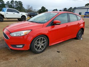 Ford Focus SE 2.0L 4 2015