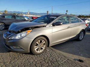 Hyundai Sonata GLS 2.4L 4 2013
