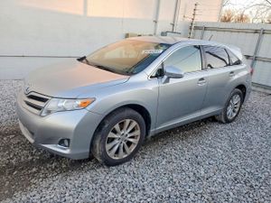 Toyota Venza LE 2.7L 4 2015