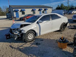 Toyota Camry HYBRID 2.5L 4 2014