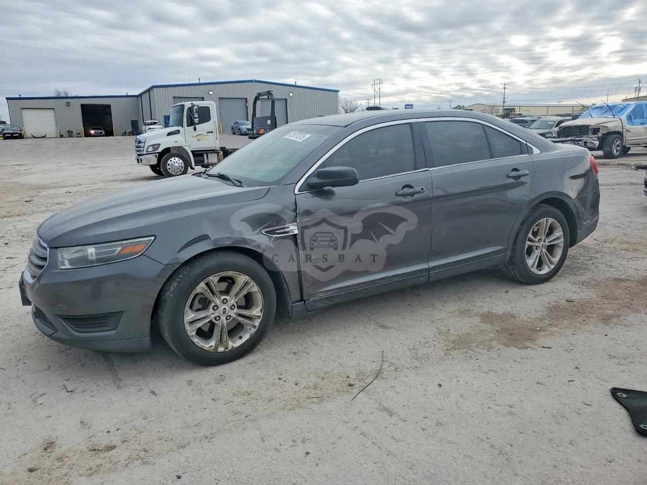 Ford Taurus SE 3.5L 6 2015