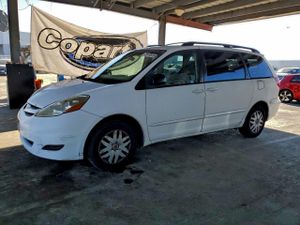 Toyota Sienna CE 3.5L 6 2009