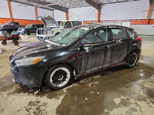 Ford Focus SE 2.0L 4 2015