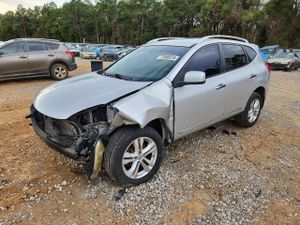 Nissan Rogue S 2.5L 4 2013