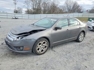 Ford Fusion SE 2.5L 4 2011