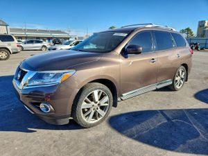 Nissan Pathfinder S 3.5L 6 2015