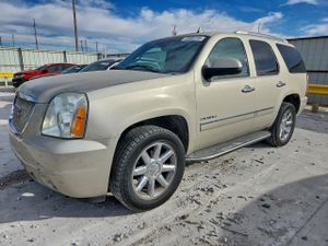 GMC Yukon DENALI 6.2L 8 2013