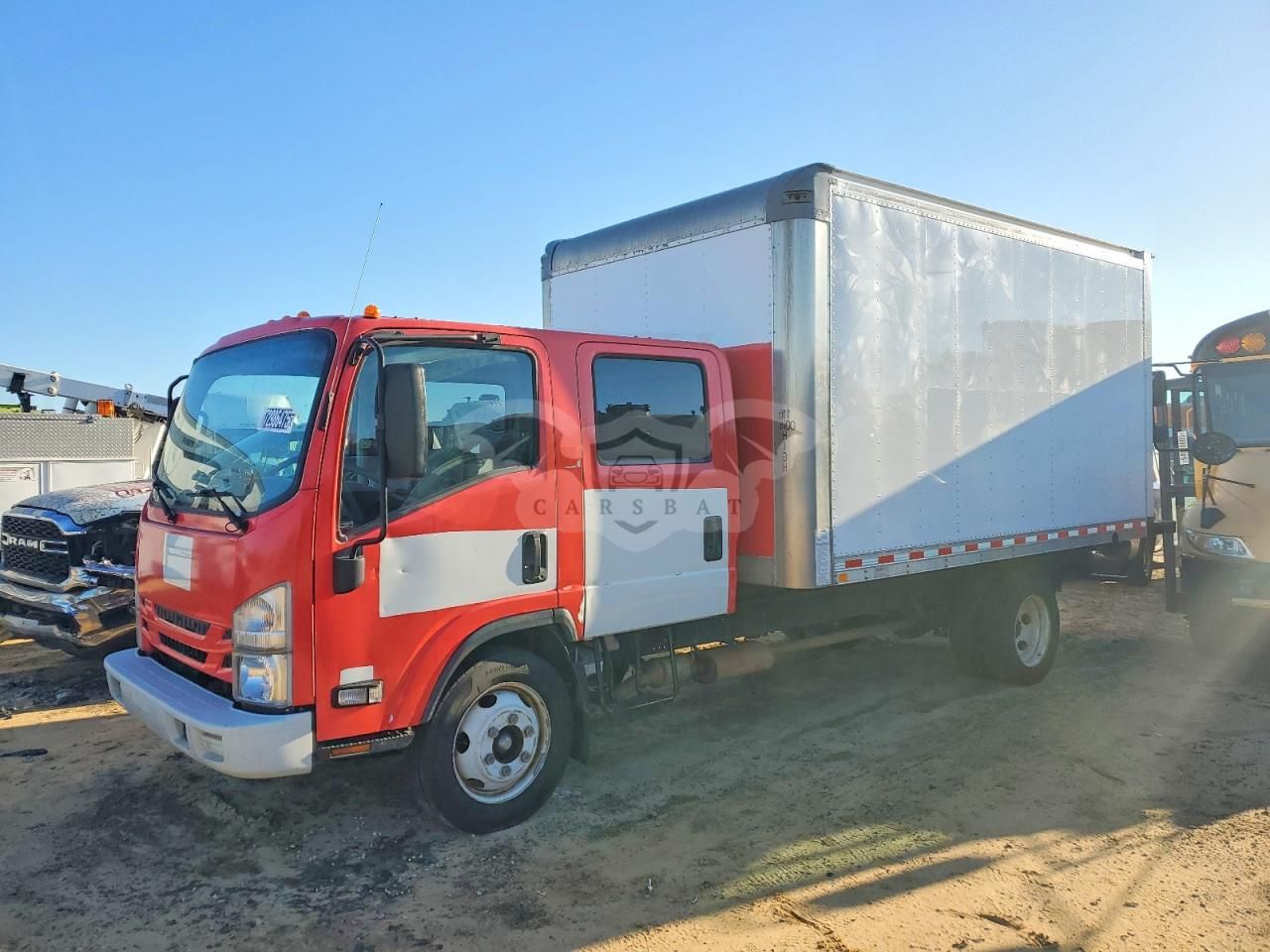 Isuzu NPR 6.6L 8 2021
