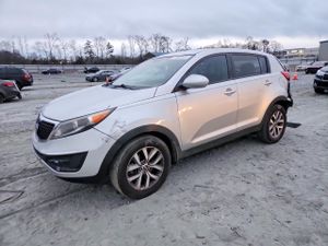 Kia Sportage LX 2.4L 4 2015