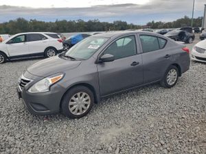 Nissan Versa S 1.6L 4 2016