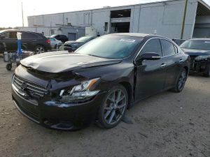 Nissan Maxima S 3.5L 6 2010