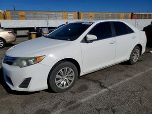 Toyota Camry L 2.5L 4 2014