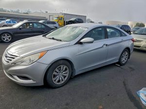 Hyundai Sonata GLS 2.4L 4 2012