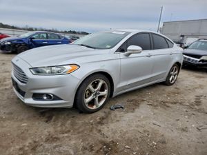 Ford Fusion SE 2.5L 4 2014