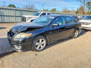 Toyota Camry BASE 2.5L 4 2011