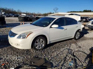 Nissan Altima BASE 2.5L 4 2012
