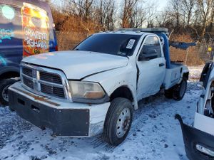 Dodge RAM ST 6.7L 6 2012