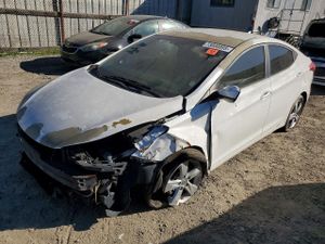 Hyundai Elantra GLS 1.8L 4 2013