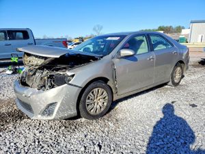 Toyota Camry L 2.5L 4 2013
