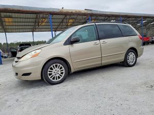 Toyota Sienna CE 3.5L 6 2009