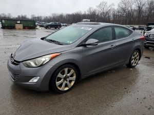 Hyundai Elantra GLS 1.8L 4 2013