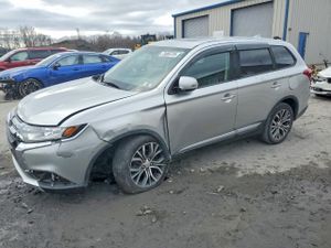 Mitsubishi Outlander SE 2.4L 4 2018