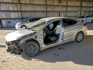 Hyundai Elantra SE 2.0L 4 2019