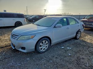 Toyota Camry BASE 2.5L 4 2010