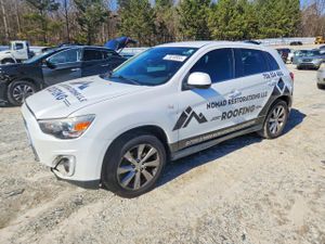 Mitsubishi Outlander SE 2.0L 4 2015