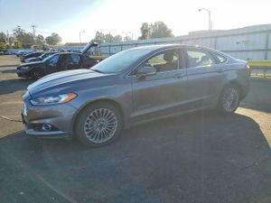 Ford Fusion TITANIUM HEV 2.0L 4 2014
