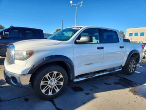 Toyota Tundra CREWMAX SR5 4.6L 8 2012