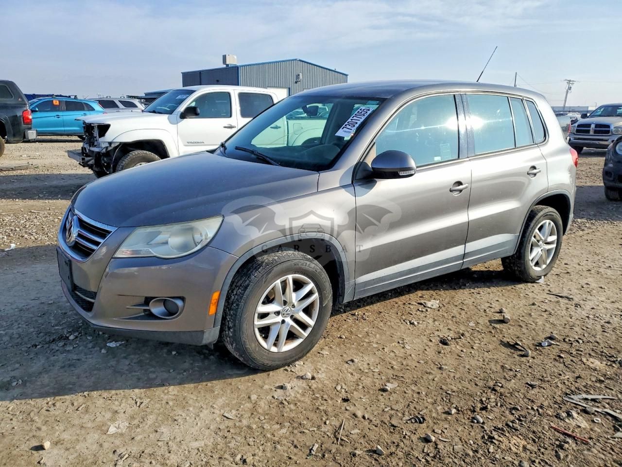 Volkswagen Tiguan S 2.0L 4 2011