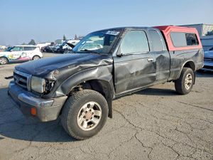 Toyota Tacoma XTRACAB PRERUNNER 2.7L 4 1999