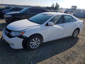 Toyota Camry HYBRID 2.5L 4 2013