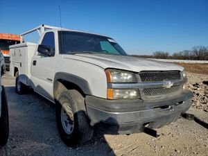 Chevrolet Silverado 1500 C2500 6.0L 8 2003