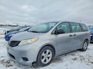 Toyota Sienna 3.5L 6 2014