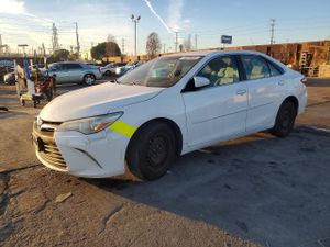 Toyota Camry LE 2.5L 4 2015