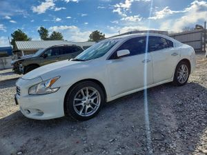 Nissan Maxima S 3.5L 6 2014