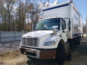 Freightliner Business Class M2 106 MEDIUM DUTY 6.7L 6 2015