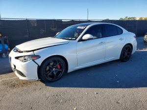Alfa Romeo Giulia TI 2.0L 4 2017