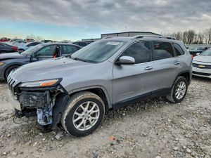 Jeep Cherokee LATITUDE 2.4L 4 2015