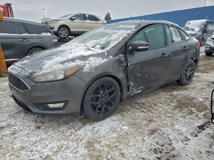 Ford Focus SE 2.0L 4 2015